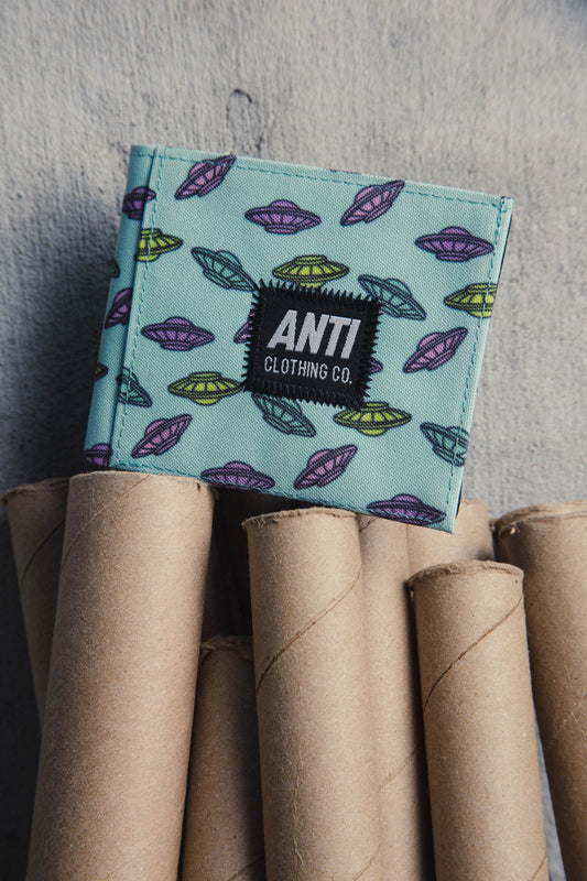 Cartera Azul Ovnis ANTIFASHION