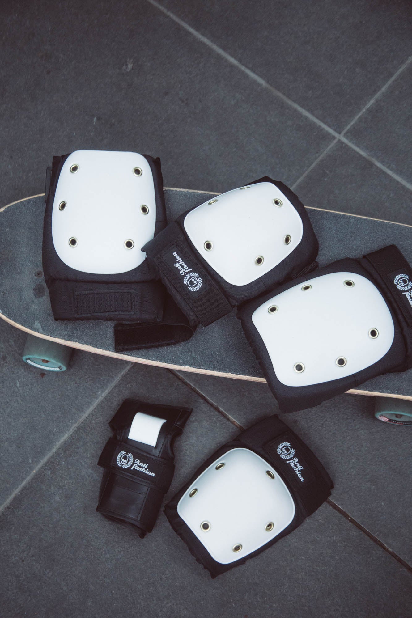 Set Protecciones Blancas Antifashion