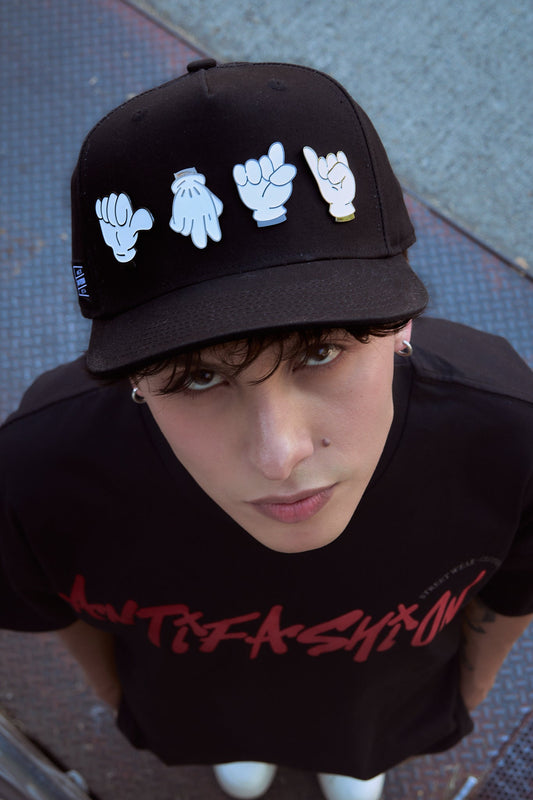 Gorra Negra Señas ANTIFASHION