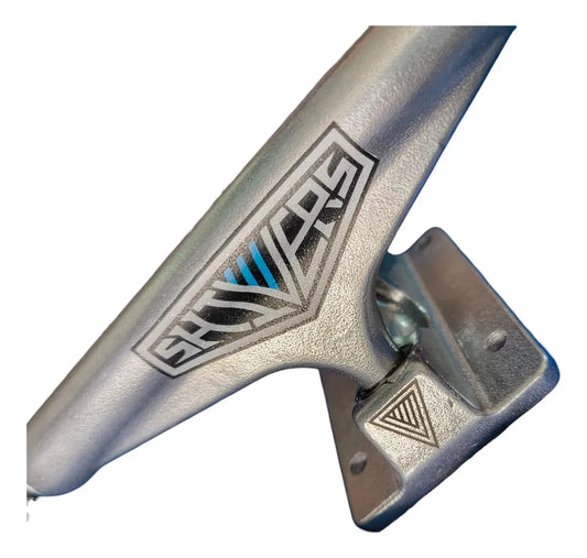 Ejes Plateados Para Skate SHIVERS