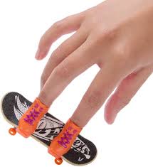Patineta Para Dedos Con Tenis Finger Board HOT WHEELS