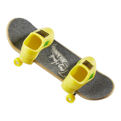 Patineta Para Dedos Con Tenis Soldier Grind Finger Board HOT WHEELS