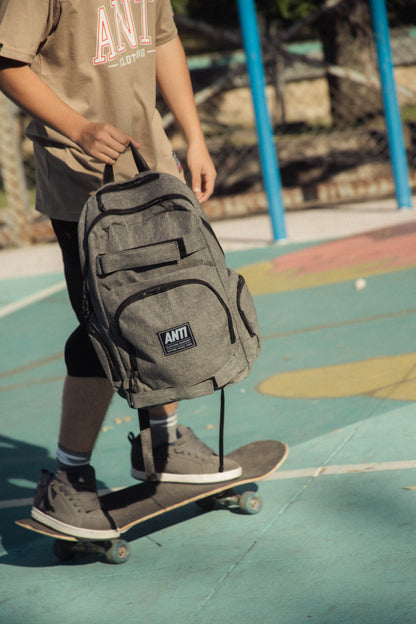 Mochila Skate Gris ANTIFASHION