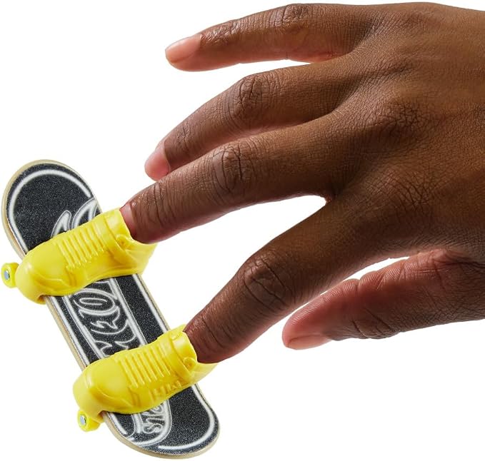 Patineta Para Dedos Con Tenis Finger Board HOT WHEELS