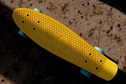 Patineta Penny Amarrilla CORE