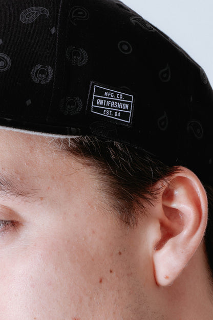 Gorra Negra Calavera Plata ANTIFASHION