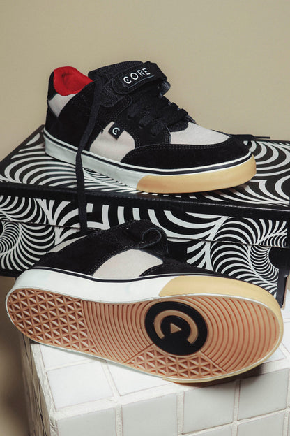 Tenis Pressure Black & White CORE