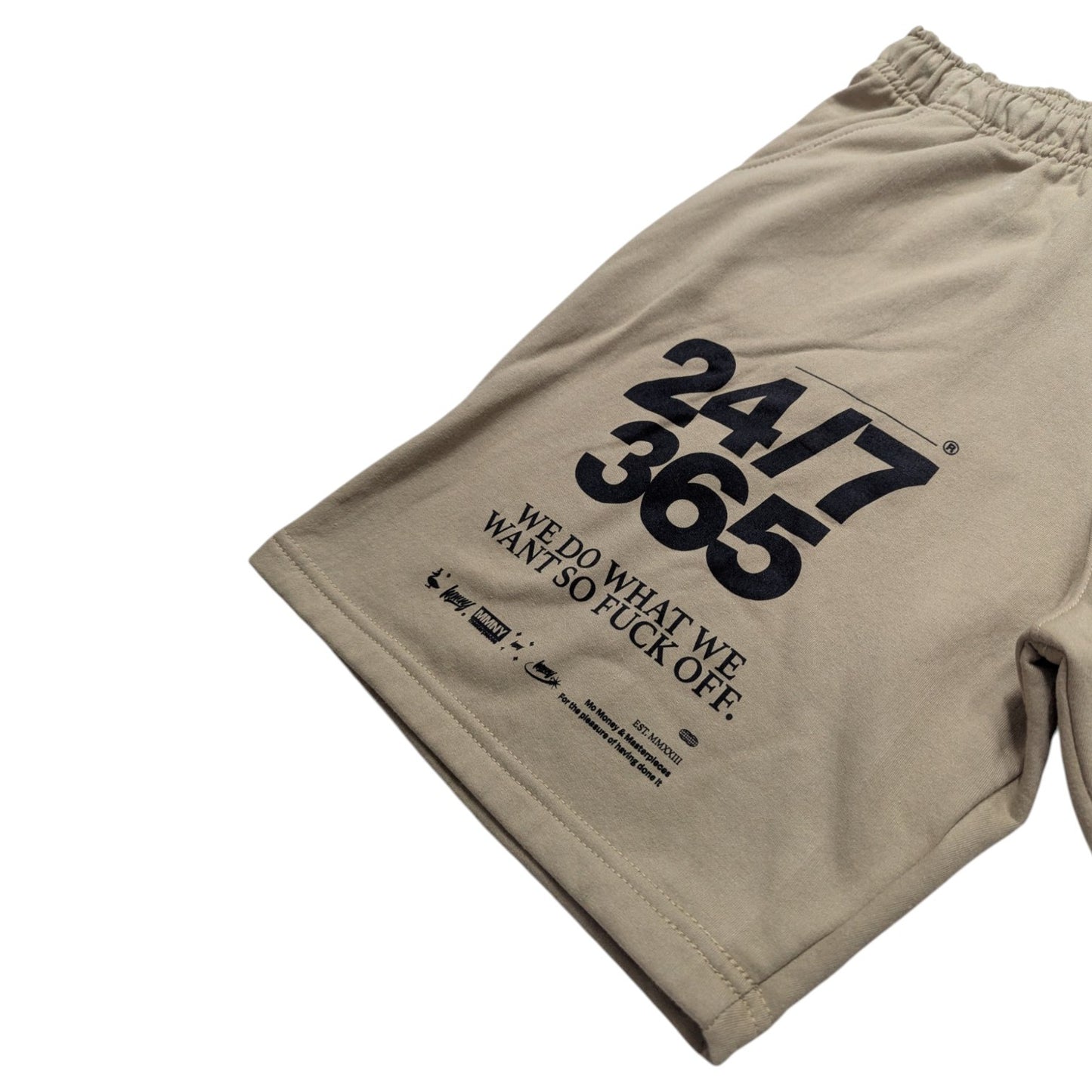 Bermuda Café 24/7 Oversized MOMONEY