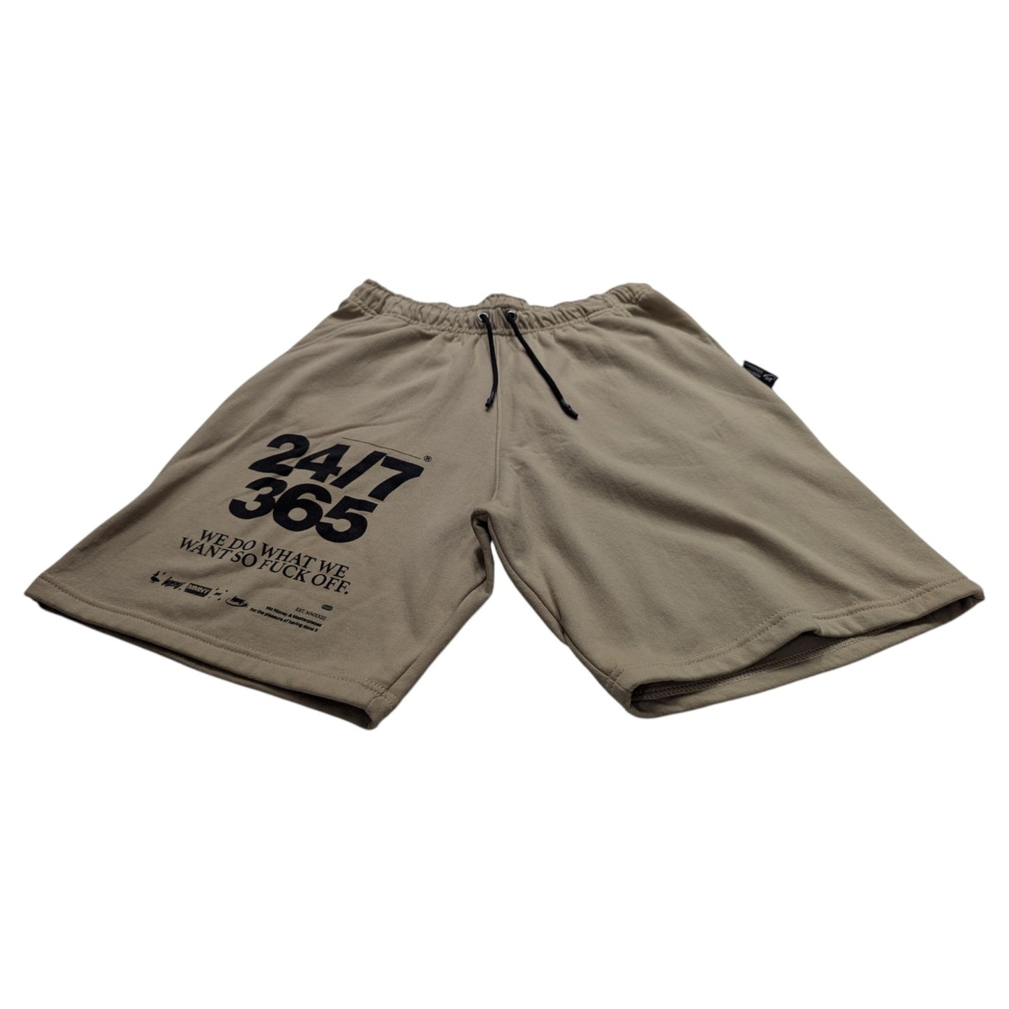 Bermuda Café 24/7 Oversized MOMONEY