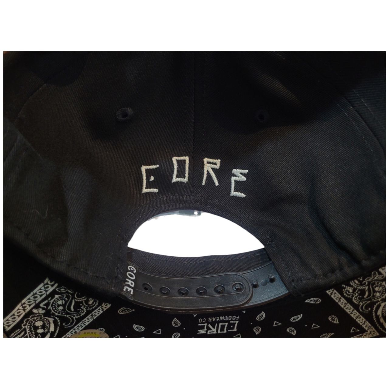 Gorra Negra Bandana CORE