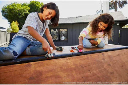 Patineta Para Dedos Con Tenis Tony Hawk Blanco Finger Board HOT WHEELS