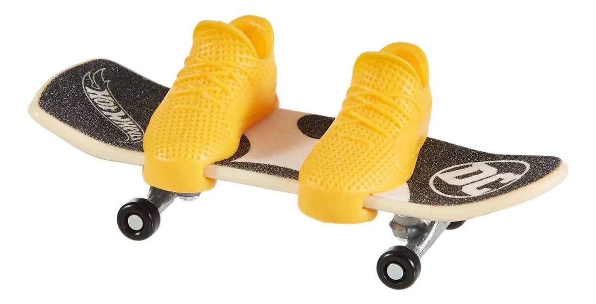 Patineta Para Dedos Con Tenis Batman Finger Board HOT WHEELS