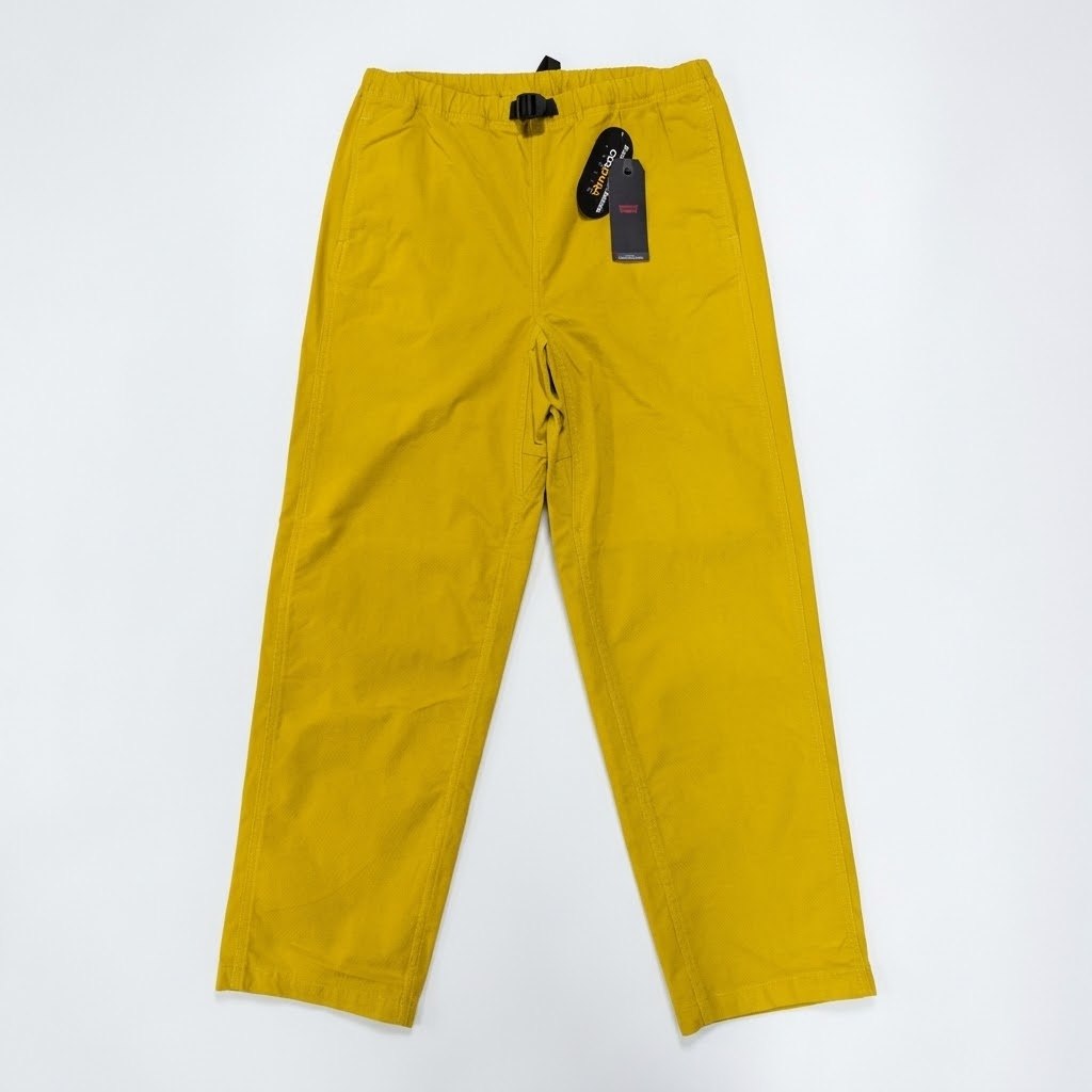 Pantalón Amarillo Contemporáneo LEVIS STRAUSS & CO.