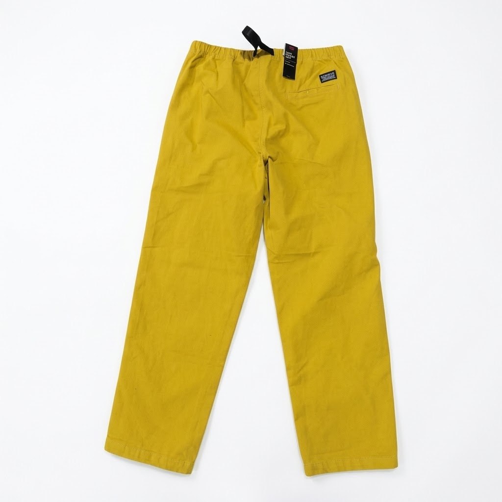 Pantalón Amarillo Contemporáneo LEVIS STRAUSS & CO.
