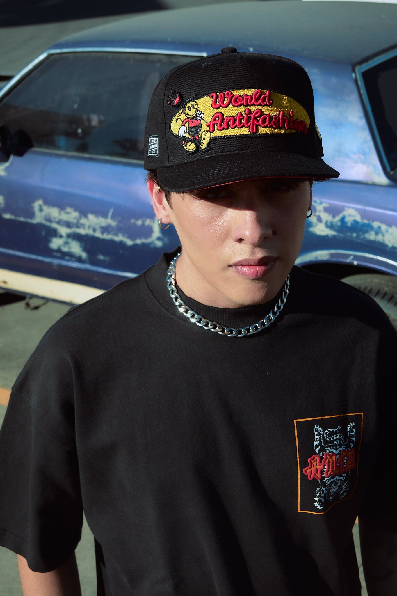 Gorra Negra World ANTIFASHION
