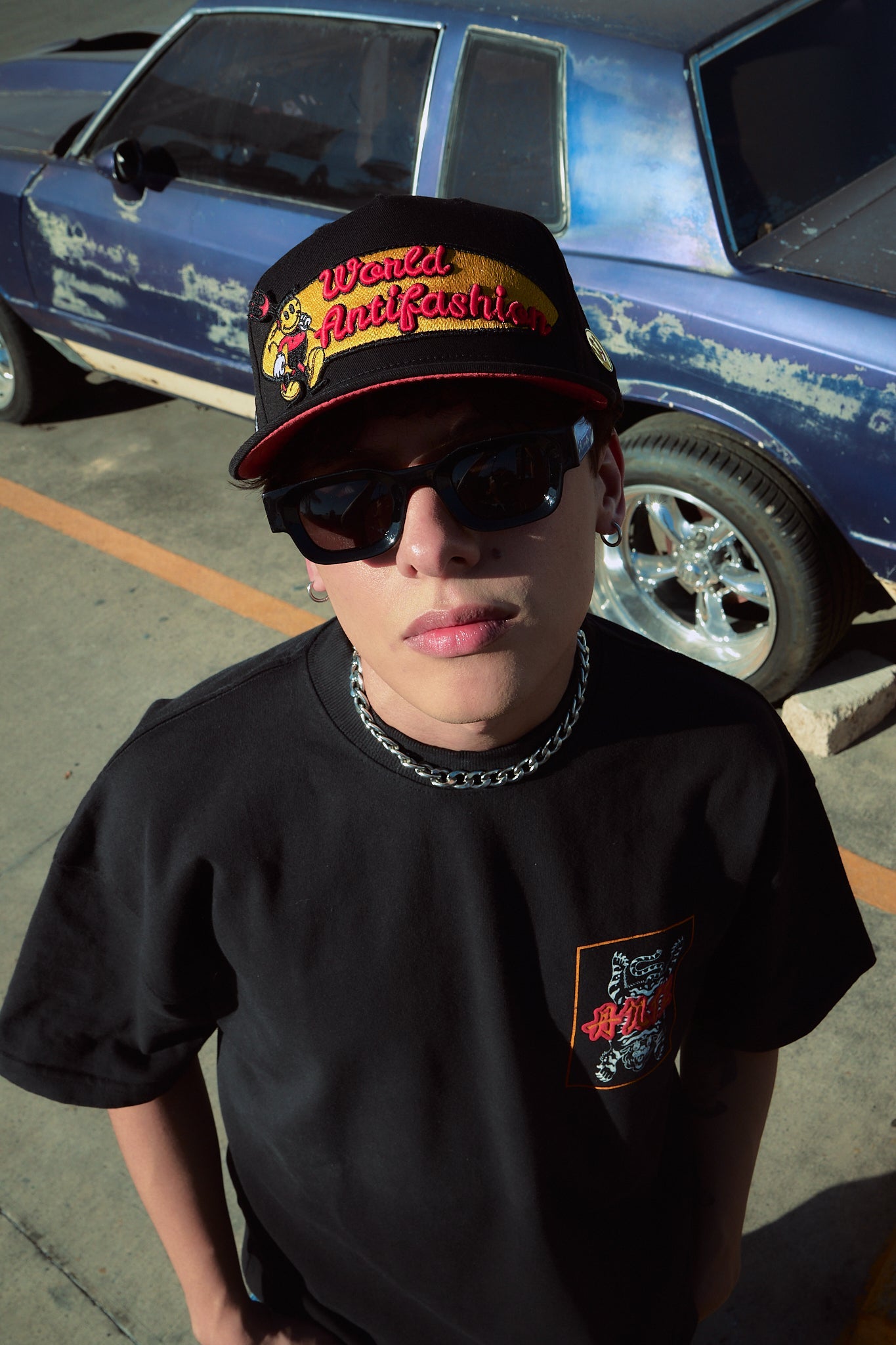 Gorra Negra World ANTIFASHION