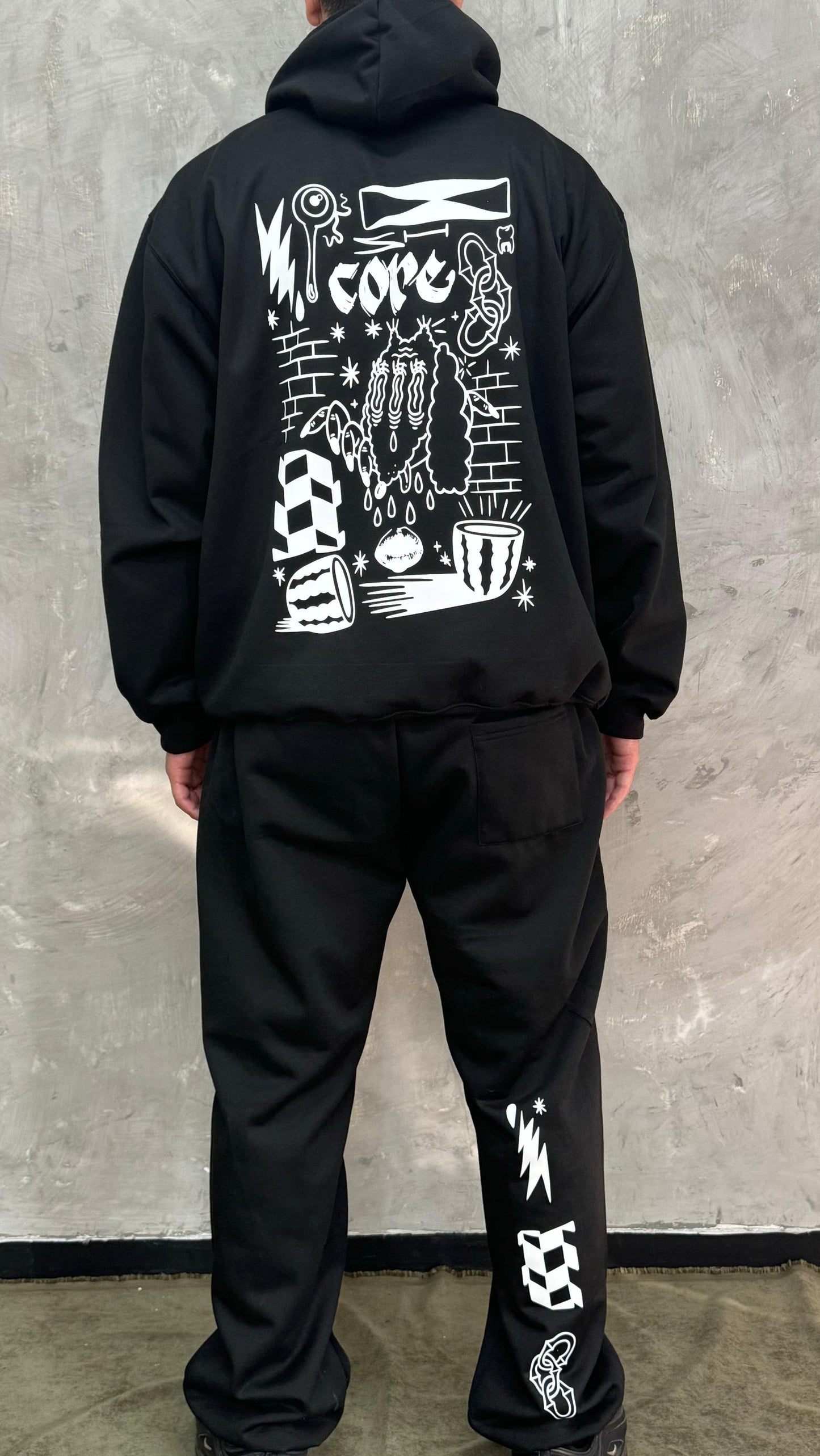 Hoodie Negra Garbesh CORE