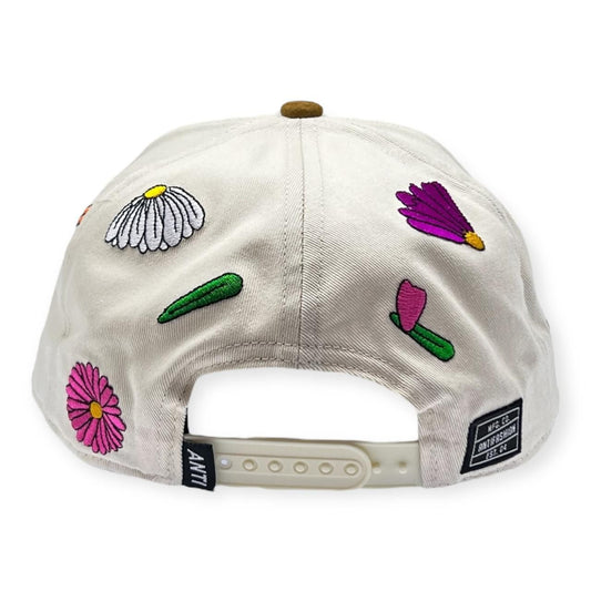 Gorra Blanca Flores ANTIFASHION