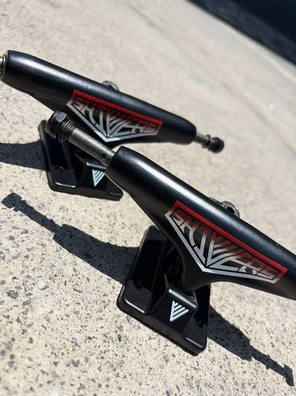 Trucks Negros 147 Ejes Skate SHIVERS