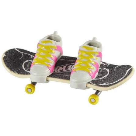 Patineta Para Dedos Con Tenis Finger Board HOT WHEELS